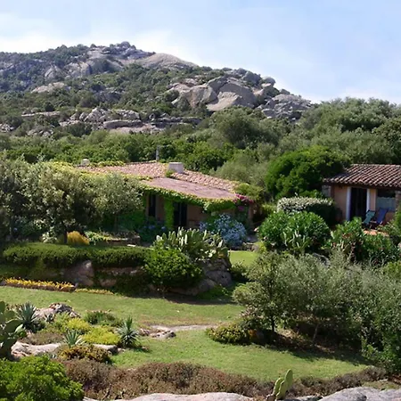 Le Querce Baja Sardinia